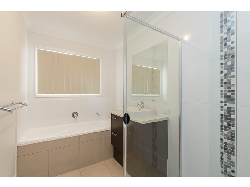 1 Grainger Street, Wynnum QLD 4178