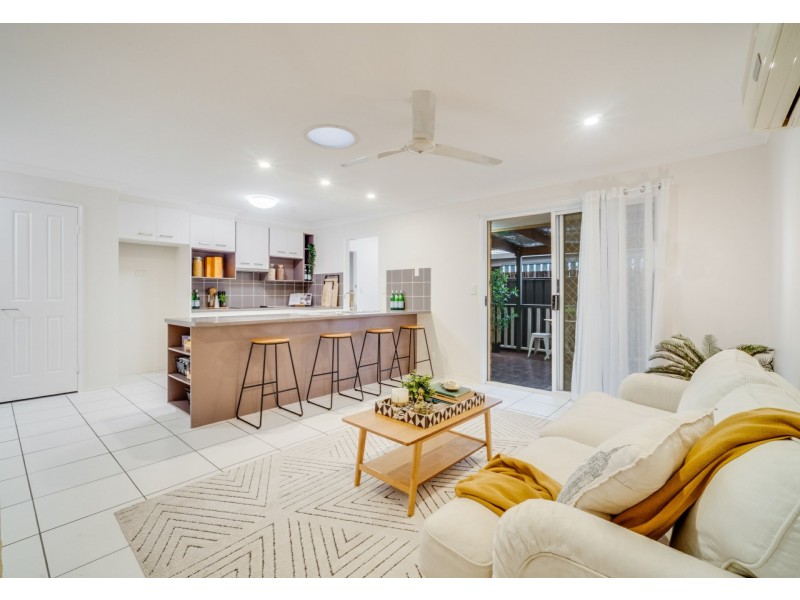 20 Noosa Court, Hillcrest QLD 4118