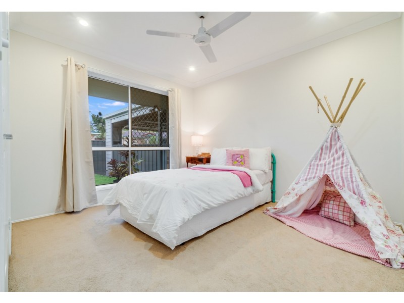 20 Noosa Court, Hillcrest QLD 4118