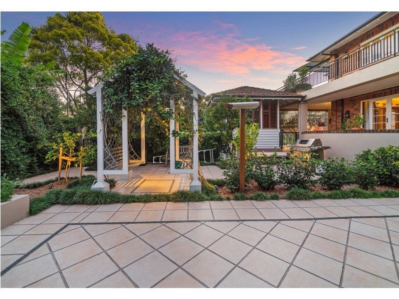 10 Fairfield Street, Annerley QLD 4103