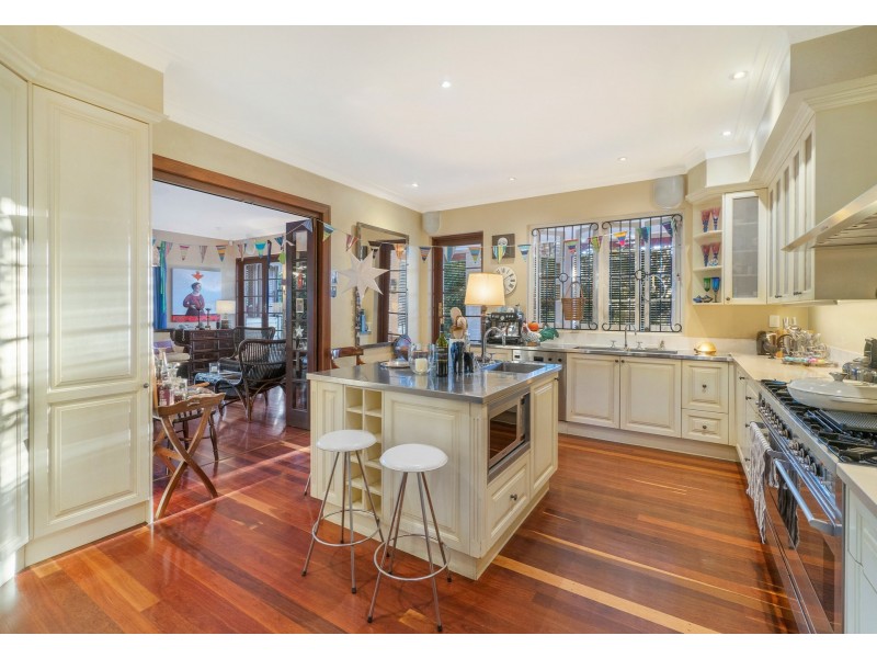 10 Fairfield Street, Annerley QLD 4103