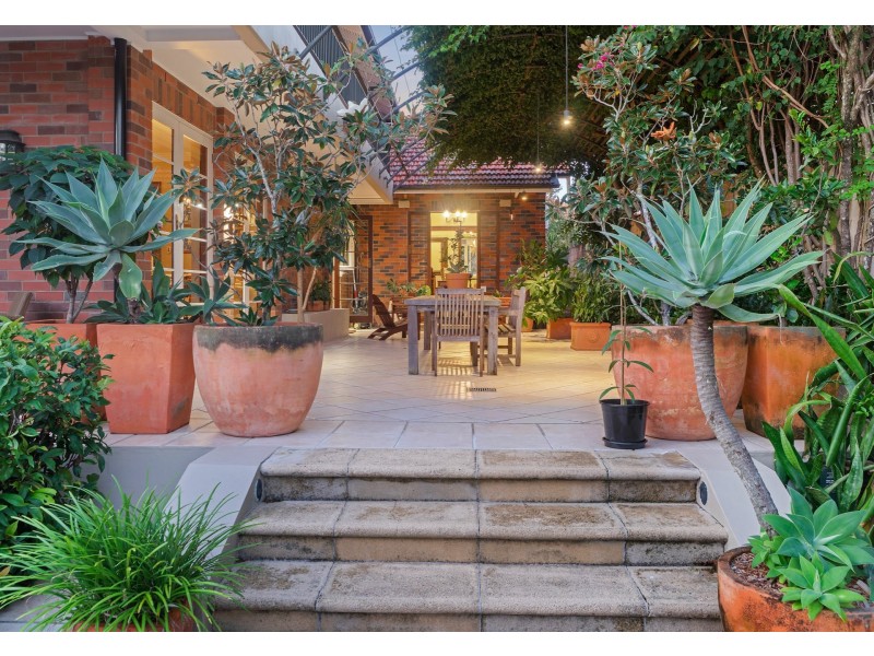 10 Fairfield Street, Annerley QLD 4103