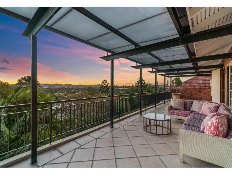 10 Fairfield Street, Annerley QLD 4103