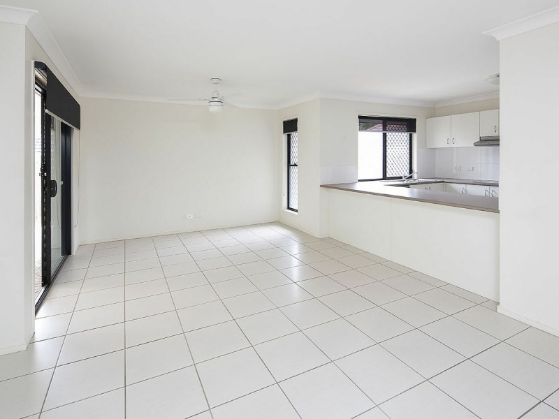 42 Sunshine Avenue, Tarragindi QLD 4121