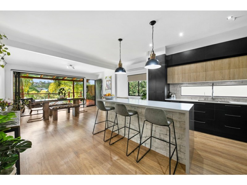 59 Fegen Drive, Moorooka QLD 4105