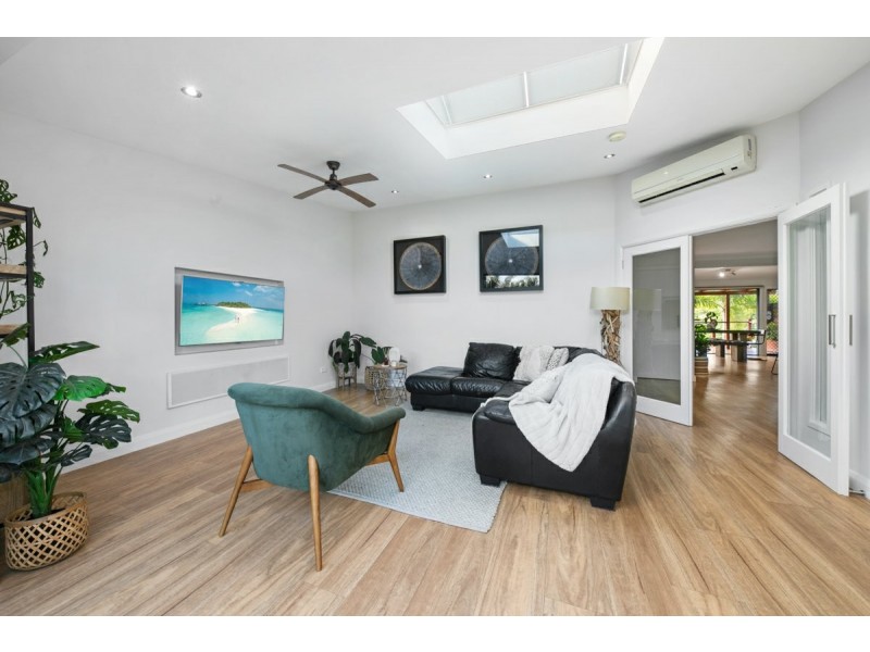 59 Fegen Drive, Moorooka QLD 4105