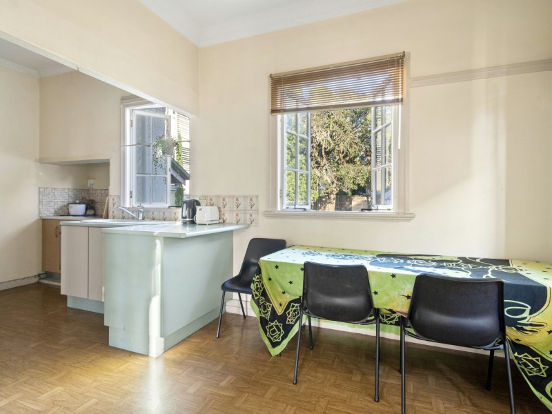 34 Crump Street, Holland Park West QLD 4121