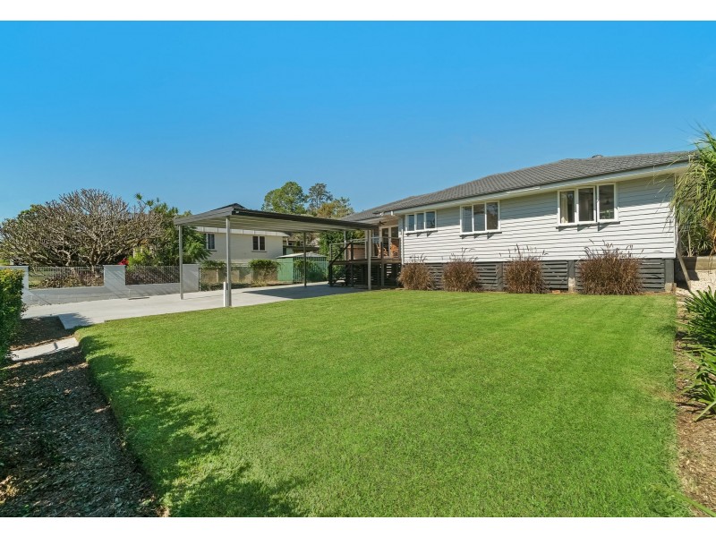 26 Arura Street, Mansfield QLD 4122