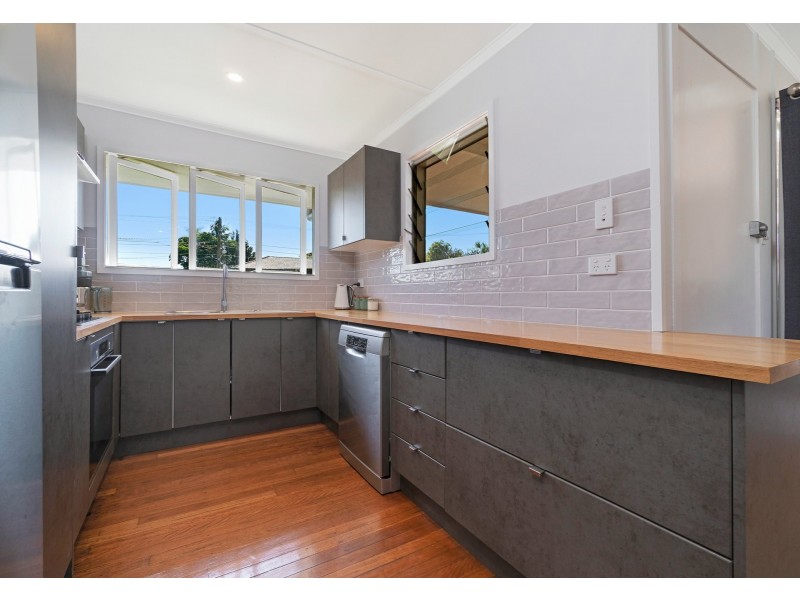 26 Arura Street, Mansfield QLD 4122