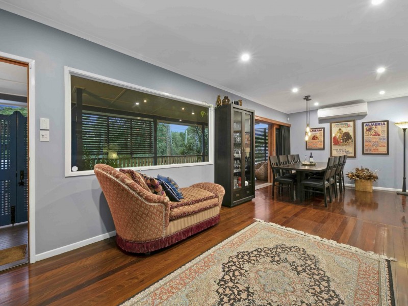 21 Luya Street, Fairfield QLD 4103