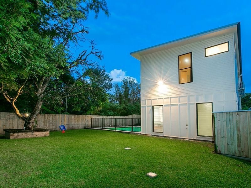 21 Luya Street, Fairfield QLD 4103
