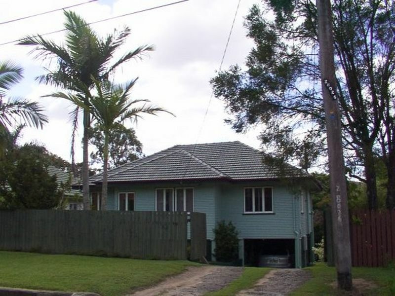 12 Caedmon Street, Salisbury QLD 4107