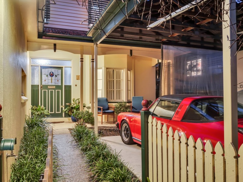 44 Rhyndarra Street, Yeronga QLD 4104