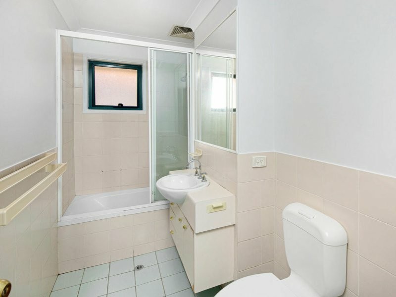 2/129 Hamilton Road, Moorooka QLD 4105