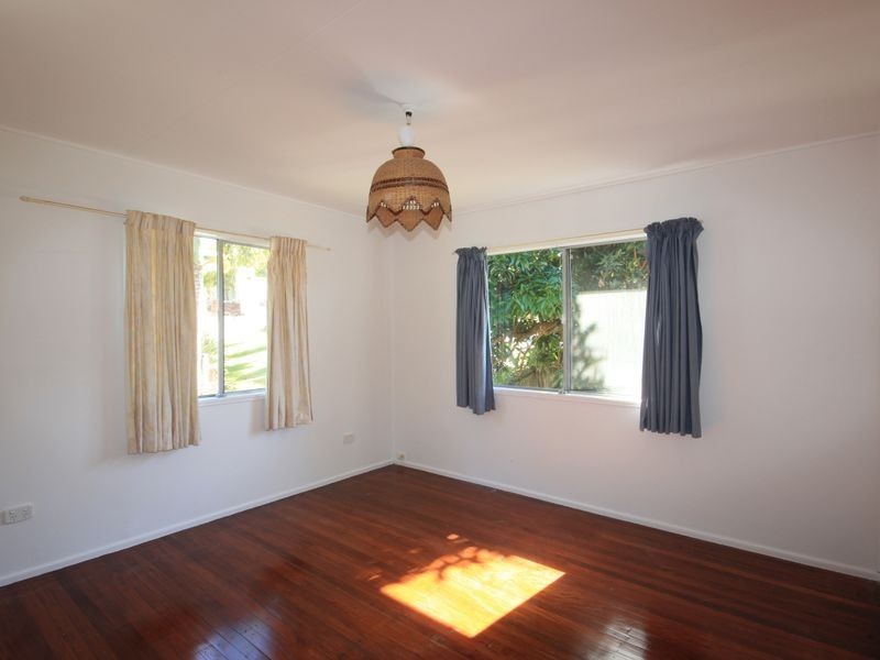 70 Pring St, Tarragindi QLD 4121