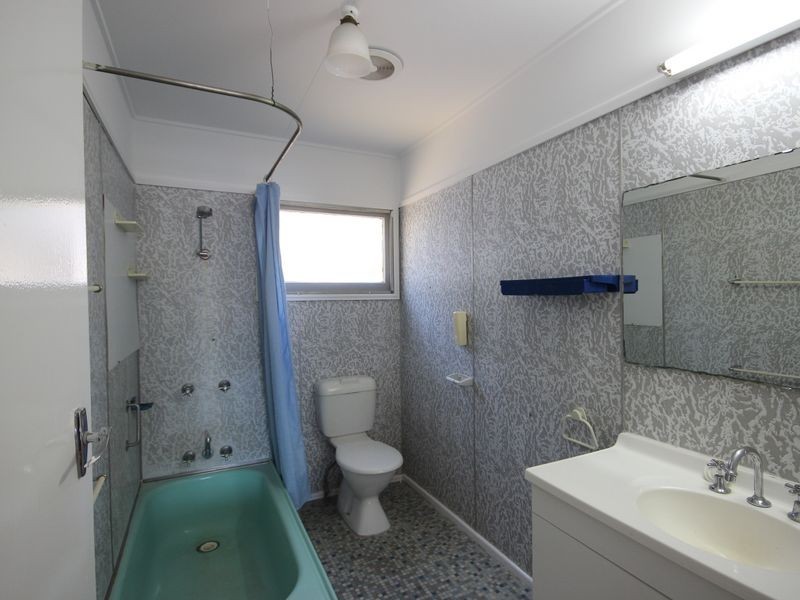 70 Pring St, Tarragindi QLD 4121