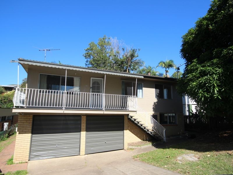 70 Pring St, Tarragindi QLD 4121