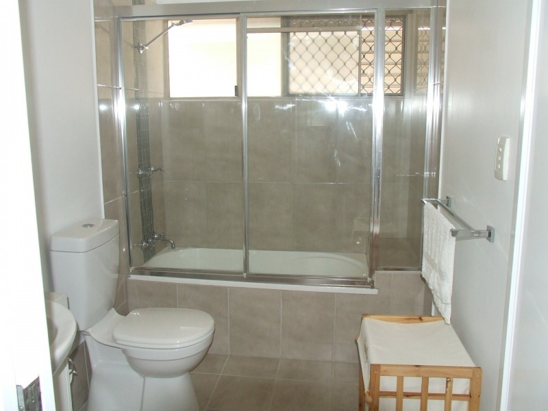 2/60 Bower Street, Annerley QLD 4103