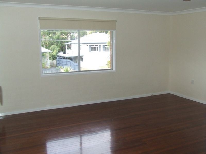 11 Kogarah Street, Tarragindi QLD 4121