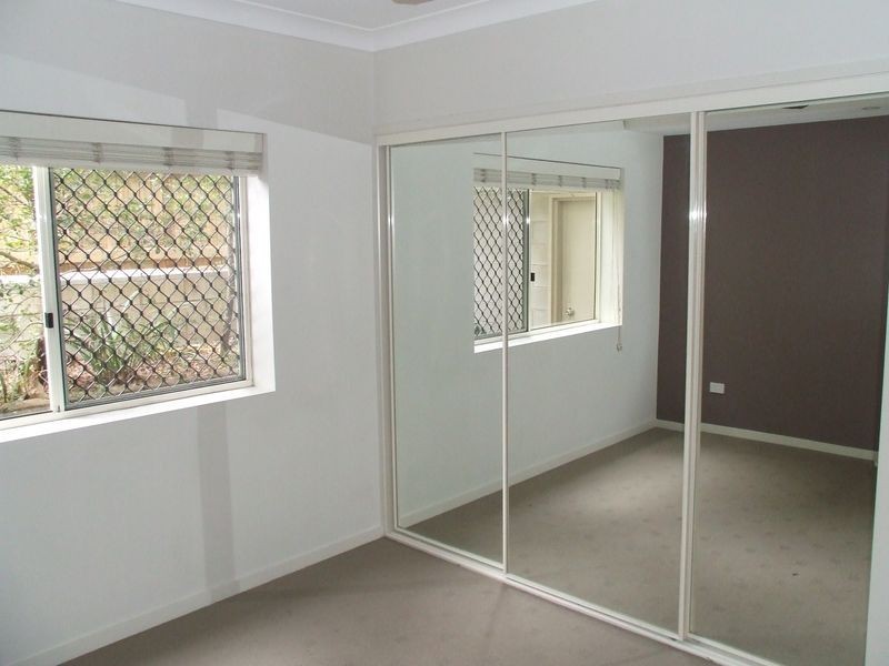 2/18 Franklin Street, Annerley QLD 4103