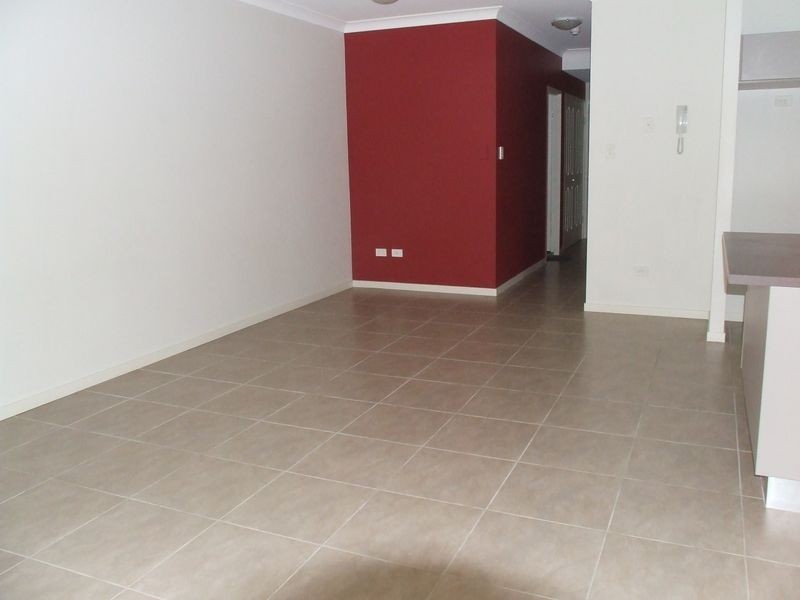 2/18 Franklin Street, Annerley QLD 4103