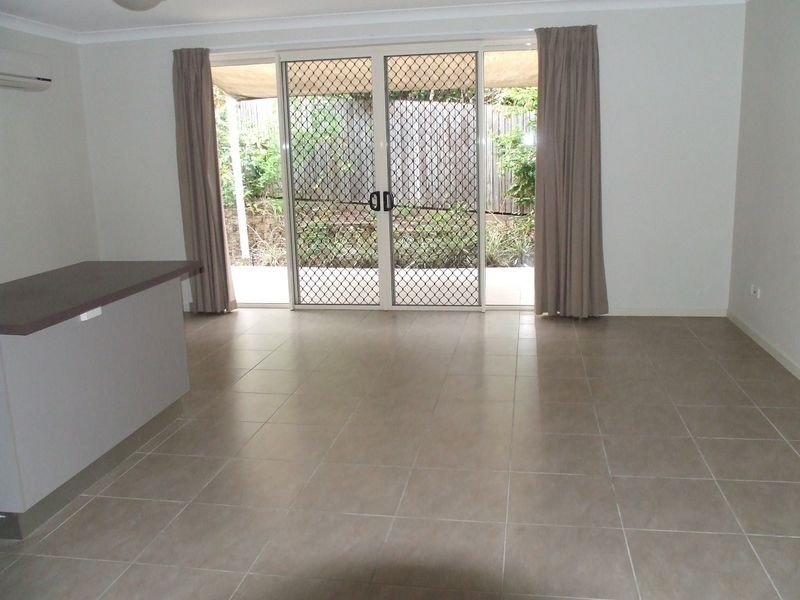 2/18 Franklin Street, Annerley QLD 4103