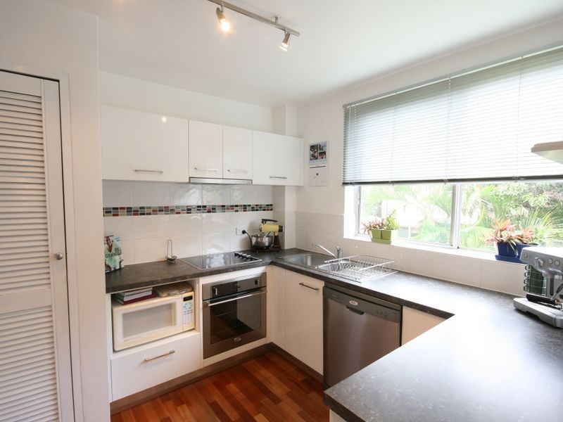 4/100 – 112 School Road, Yeronga QLD 4104