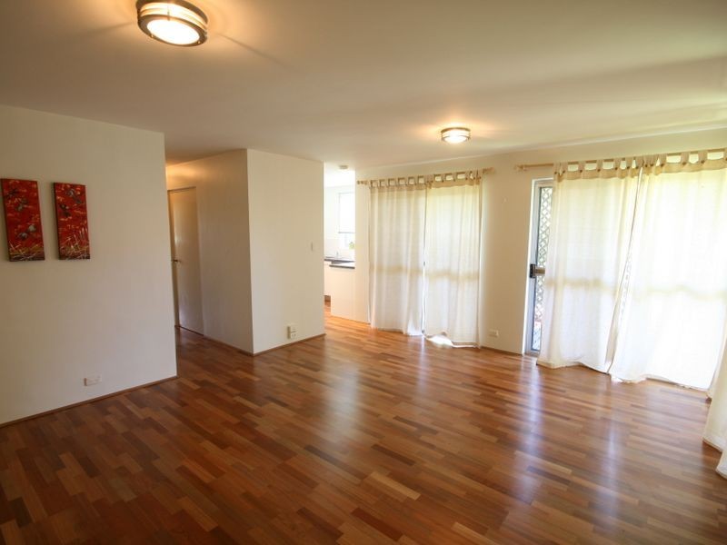 4/100 – 112 School Road, Yeronga QLD 4104