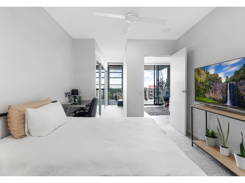 506/28 Wolseley Street, Woolloongabba QLD 4102