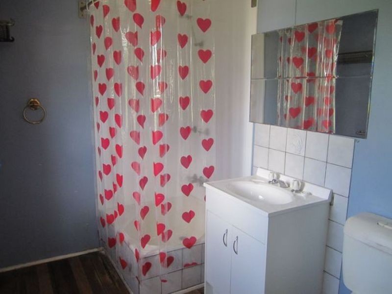 24 Wilkins Street East, Annerley QLD 4103