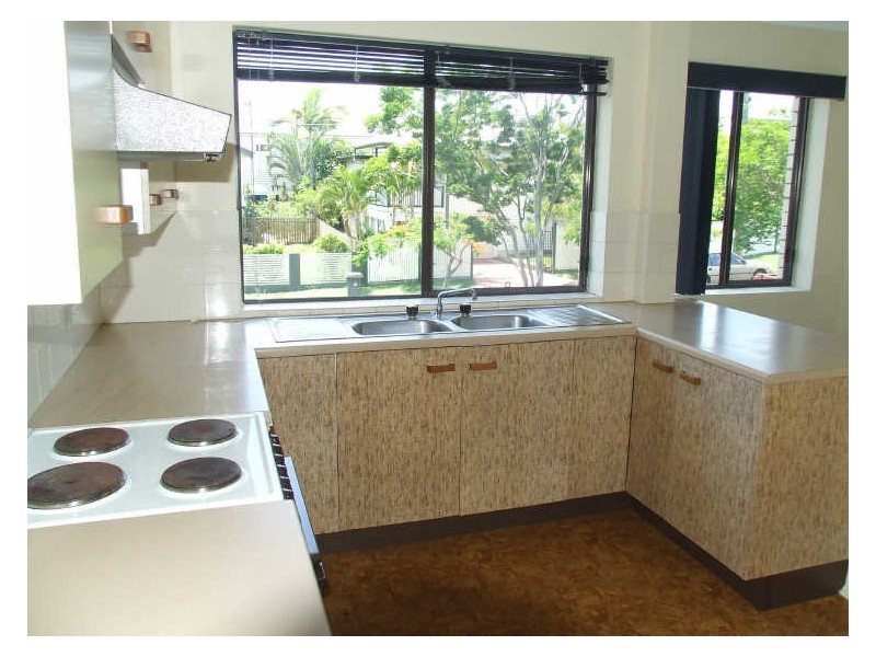 4/57 Dunellan Street, Greenslopes QLD 4120