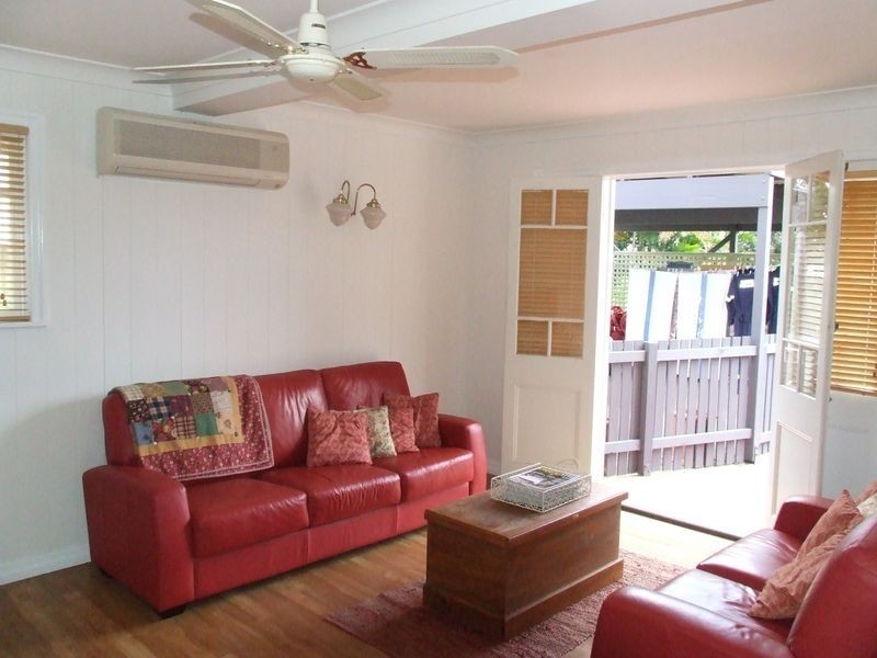 32 Cracknell Road, Annerley QLD 4103