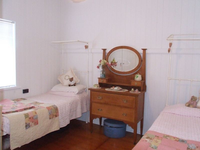 32 Cracknell Road, Annerley QLD 4103