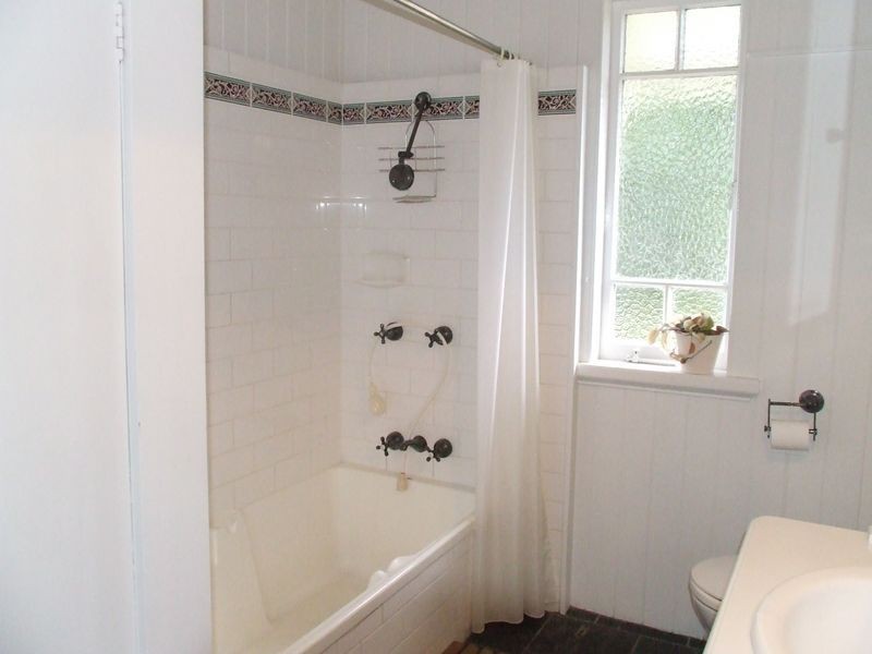 32 Cracknell Road, Annerley QLD 4103