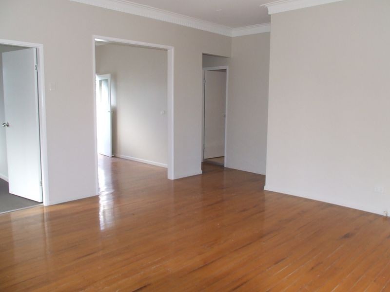 16 Elmes Road, Rocklea QLD 4106