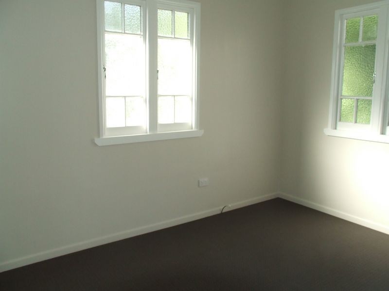 16 Elmes Road, Rocklea QLD 4106