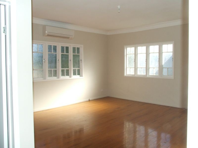 16 Elmes Road, Rocklea QLD 4106