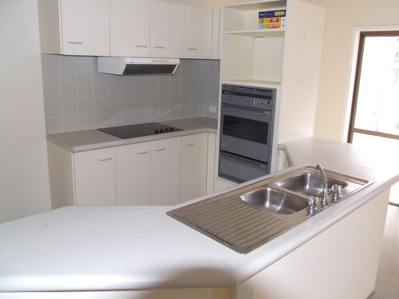 2/20 Chester Street, Highgate Hill QLD 4101