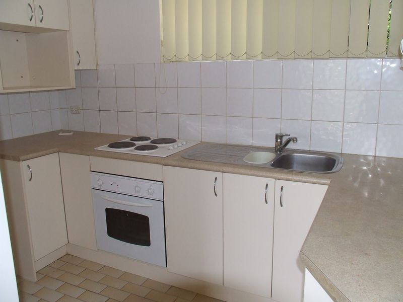 4/64 Fanny Street, Annerley QLD 4103