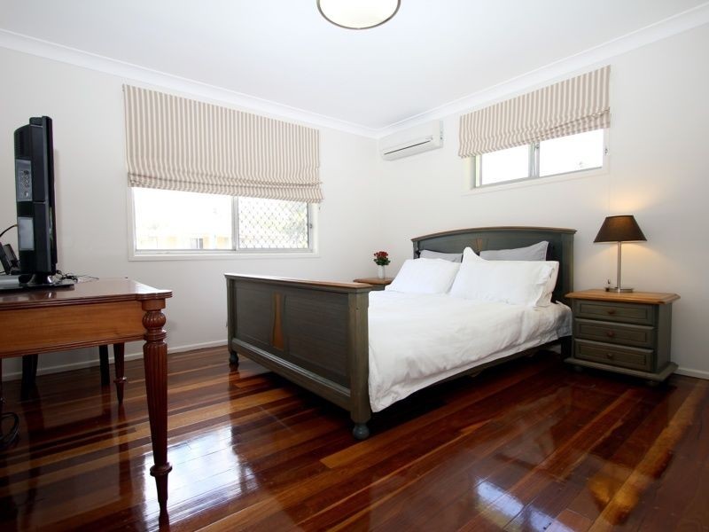 6 Utzon Street, Yeronga QLD 4104