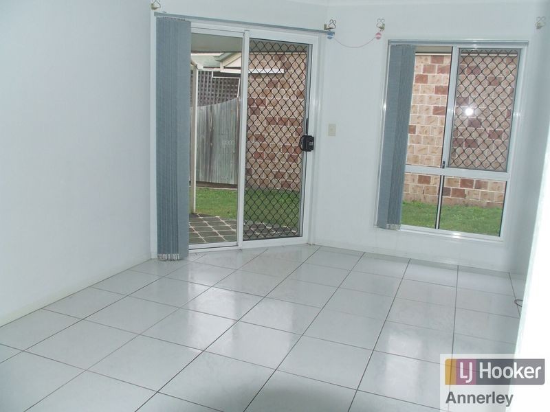 80 The Village Avenue, Coopers Plains QLD 4108