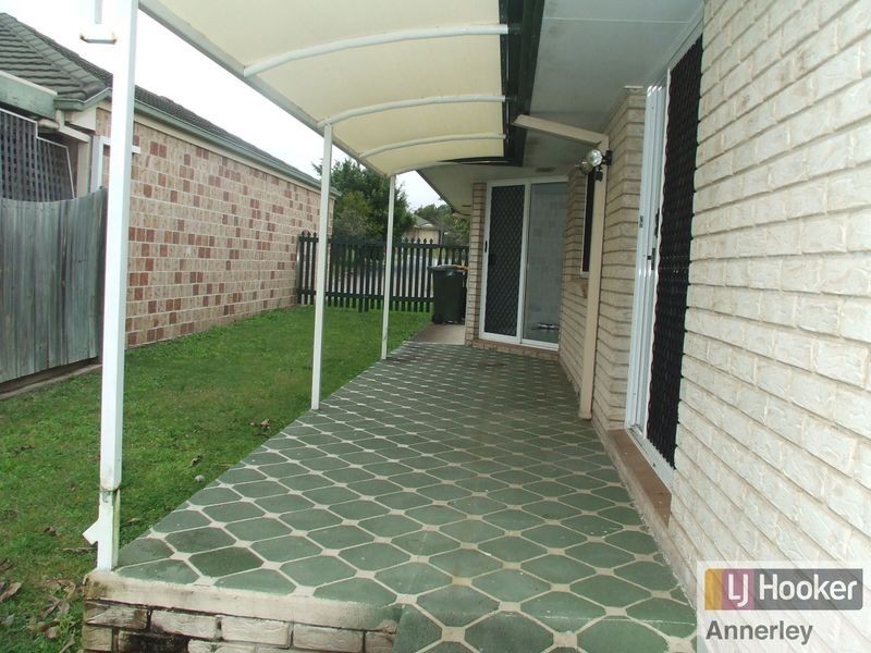 80 The Village Avenue, Coopers Plains QLD 4108