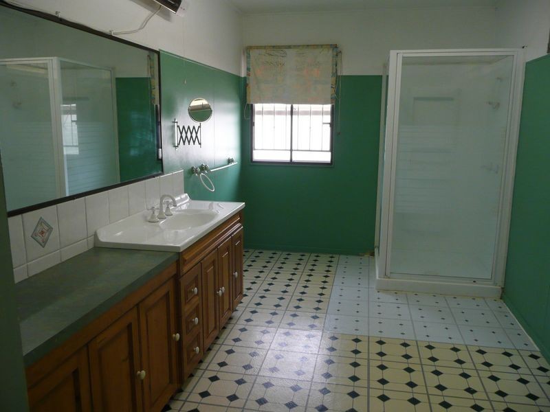 20 Eric Road, Holland Park QLD 4121