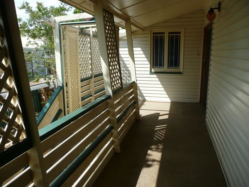 20 Eric Road, Holland Park QLD 4121