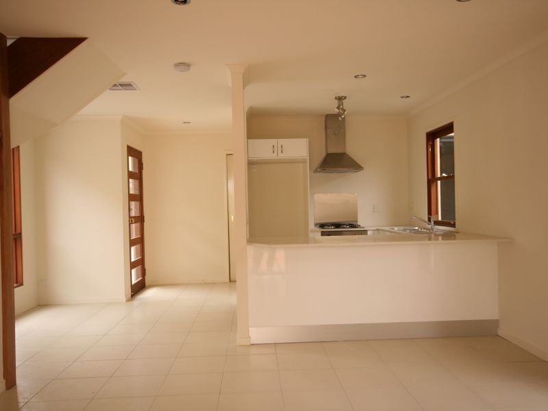 2/11 Wallace Street, Moorooka QLD 4105