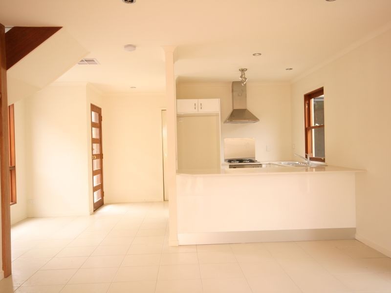 2/11 Wallace Street, Moorooka QLD 4105