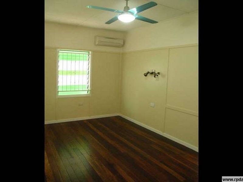 39 Fegen Drive, Moorooka QLD 4105