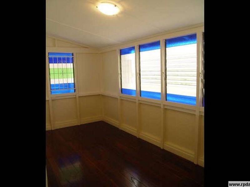 39 Fegen Drive, Moorooka QLD 4105