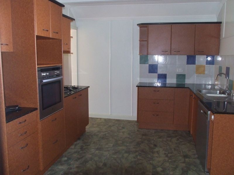 2 Patricia Street, Moorooka QLD 4105