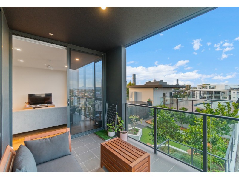 1002/18 Duke Street, Kangaroo Point QLD 4169